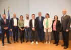 Kategorie Wirtschaft: Das Team der Landsberger Rational AG freut sich über die Auszeichnung für das Projekt „Ausbildung / Integration von Geflüchteten im Unternehmen. Perspektiven schaffen“. Es gratulieren (v.r.) Regierungspräsident Dr. Konrad Schober, die Landtagsabgeordneten Gülseren Demirel und Claudia Köhler, Innen- und Integrationsminister Joachim Herrmann sowie der Wirtschaftsförderer der Stadt Landsberg am Lech, André Köhn (l.), und die Integrationsbeauftragte des Landkreises Landsberg am Lech, Susanne Taryne (3.v.l.). 